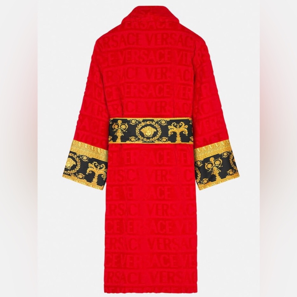 NWT Versace Red and Gold Patterned Robe - Picture 2 of 12